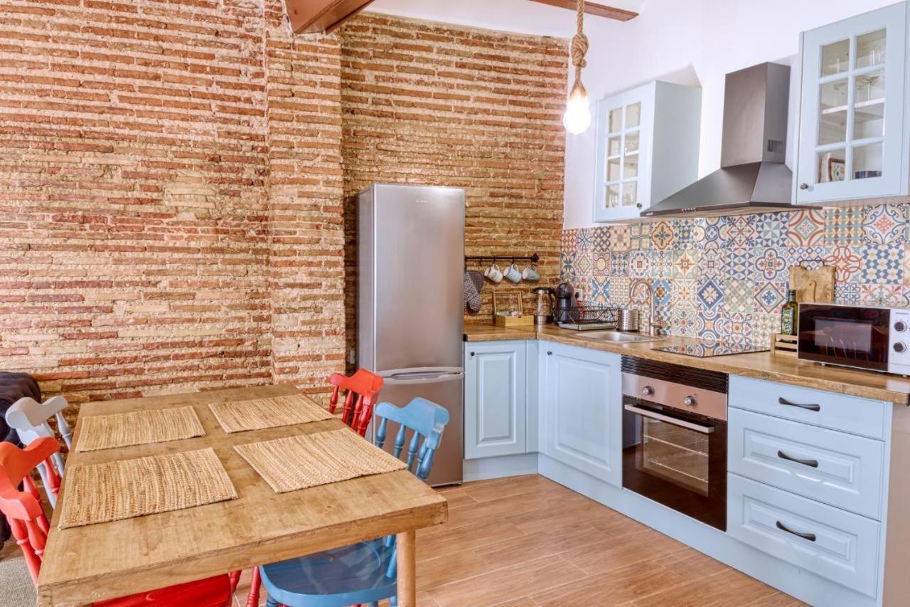 Beams & Bricks Apartment Valencia Exterior foto