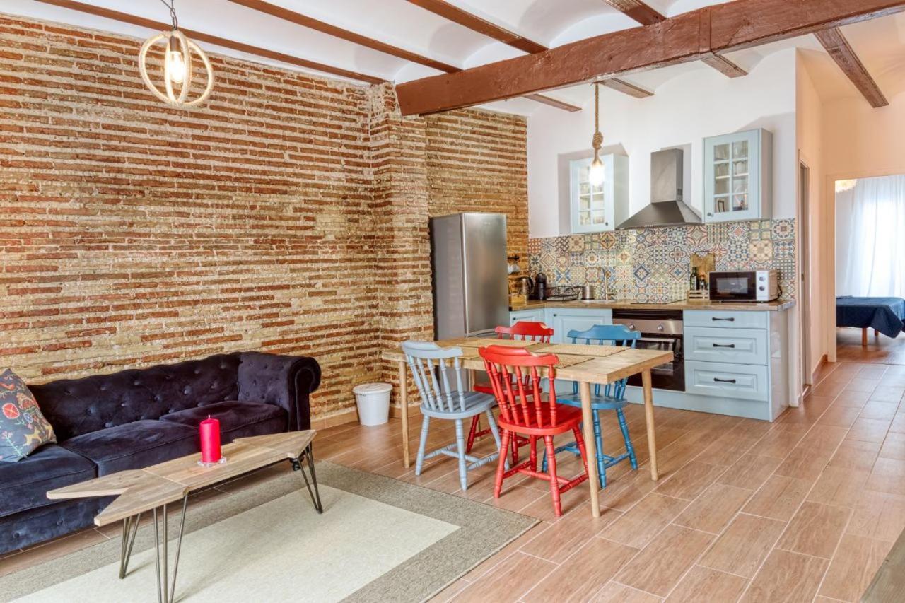 Beams & Bricks Apartment Valencia Exterior foto