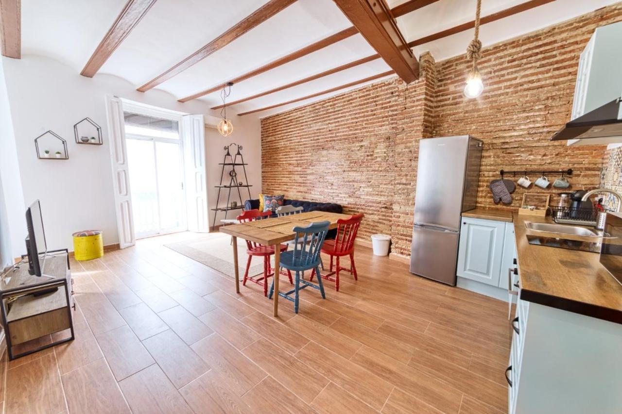 Beams & Bricks Apartment Valencia Exterior foto